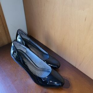 NEW Elegant Black Women's Shoes